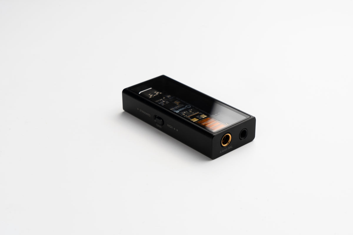 Questyle M15i Mobile Headphone Amplifier with DAC